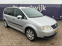 2004 - volkswagen - touran - 1.6-16v fsi athene - personenauto - afbeelding 2 van  12