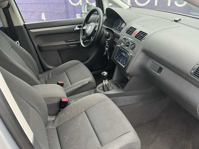 2004 - volkswagen - touran - 1.6-16v fsi athene - personenauto - afbeelding 5 van  12
