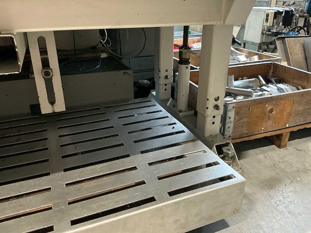 2004 -gildemeister ctv 250 - cnc-draaibank - afbeelding 25 van  33