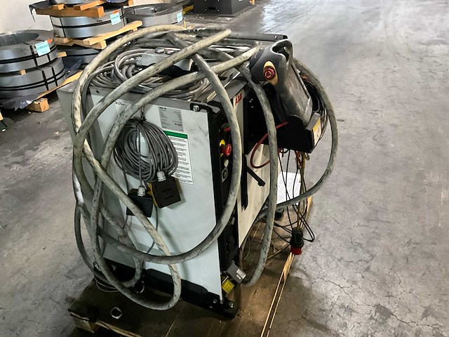 2004 abb irb 6640 m 2004 lasrobot - afbeelding 18 van  18