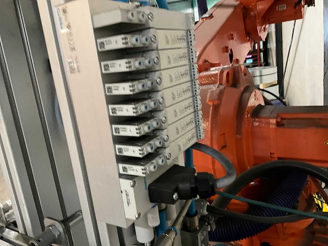 2004 abb irb 6640 m 2004 lasrobot - afbeelding 7 van  18