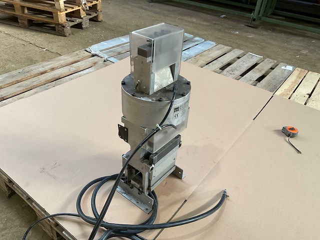 2004 all mecanic tg003710-1 pneumatische ponsmachine - afbeelding 10 van  14