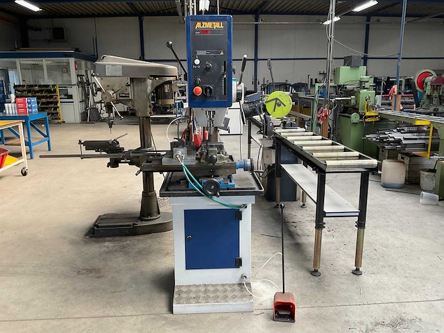 2004 alzmetall ab26-p/sv kolomboormachine met x-y-kruistafel - afbeelding 6 van  13