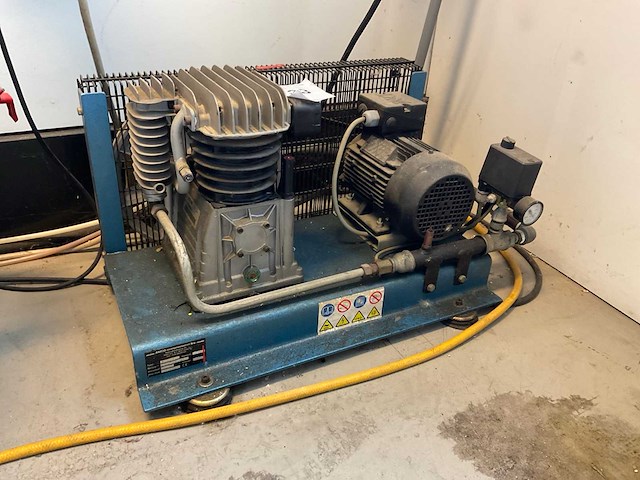 2004 amco zuigercompressor - afbeelding 1 van  2