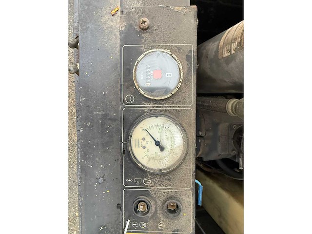 2004 atlas copco xas 47 dd luchtcompressor - afbeelding 17 van  24