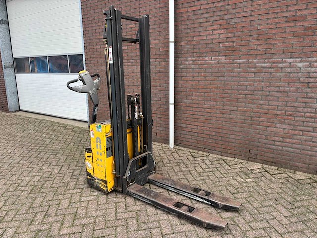 2004 atlet cs125 stapelaar - afbeelding 1 van  6