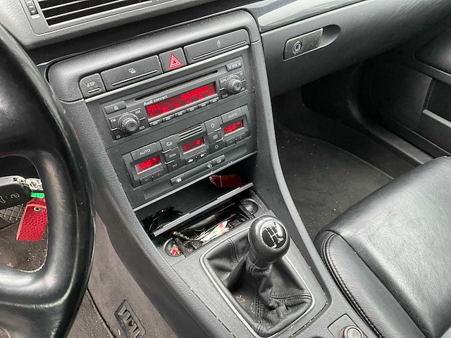 2004 audi a4 limousine 2.0 personenauto 95-pn-lr - afbeelding 13 van  28