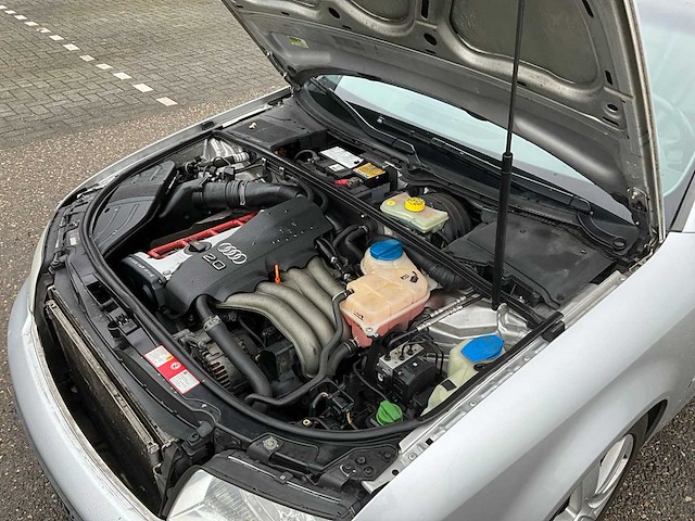 2004 audi a4 limousine 2.0 personenauto 95-pn-lr - afbeelding 21 van  28