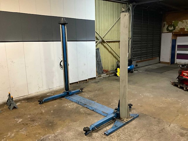 2004 autec-vlt alm-3024a hefbrug - afbeelding 1 van  9