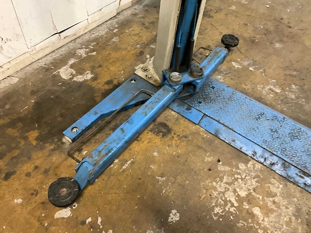 2004 autec-vlt alm-3024a hefbrug - afbeelding 4 van  9