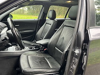 2004 bmw 1-serie 120i high executive | schuifdak + cruisecontrol + leder | personenauto - afbeelding 4 van  17