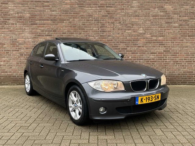 2004 bmw 1-serie 120i high executive | schuifdak + cruisecontrol + leder | personenauto - afbeelding 12 van  17