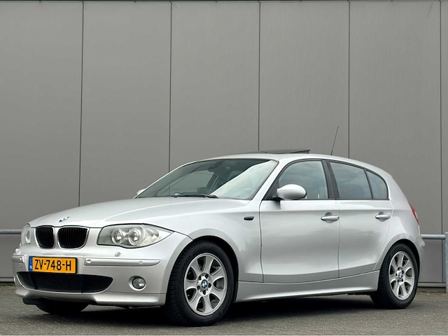 2004 bmw 1-serie personenauto - afbeelding 1 van  12