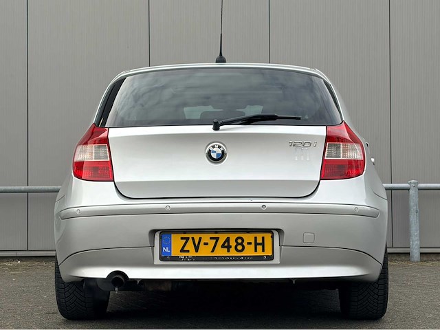 2004 bmw 1-serie personenauto - afbeelding 11 van  12