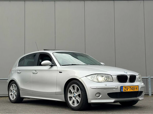 2004 bmw 1-serie personenauto - afbeelding 18 van  24
