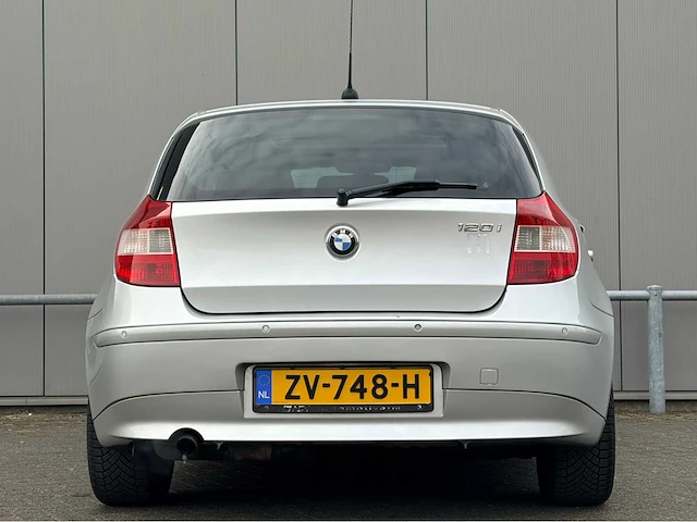 2004 bmw 1-serie personenauto - afbeelding 20 van  24