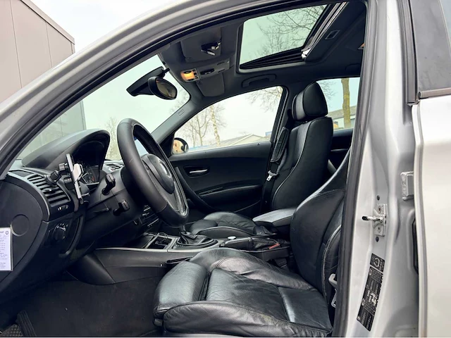 2004 bmw 1-serie personenauto - afbeelding 23 van  24