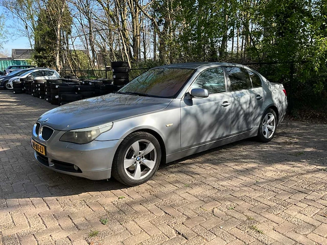 2004 bmw 5-serie 520 personenauto - afbeelding 1 van  34