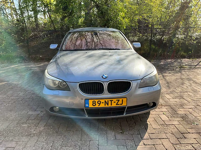2004 bmw 5-serie 520 personenauto - afbeelding 23 van  34