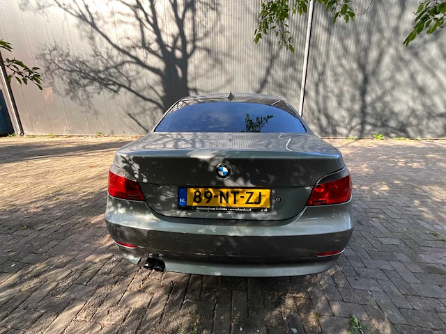 2004 bmw 5-serie 520 personenauto - afbeelding 33 van  34