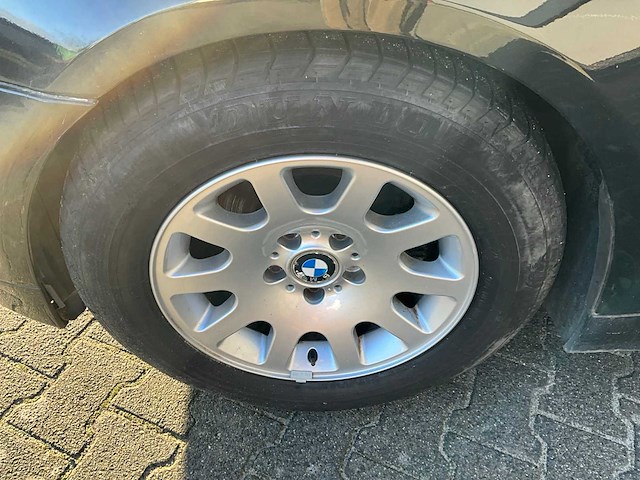 2004 bmw 525i executive personenauto - afbeelding 24 van  32