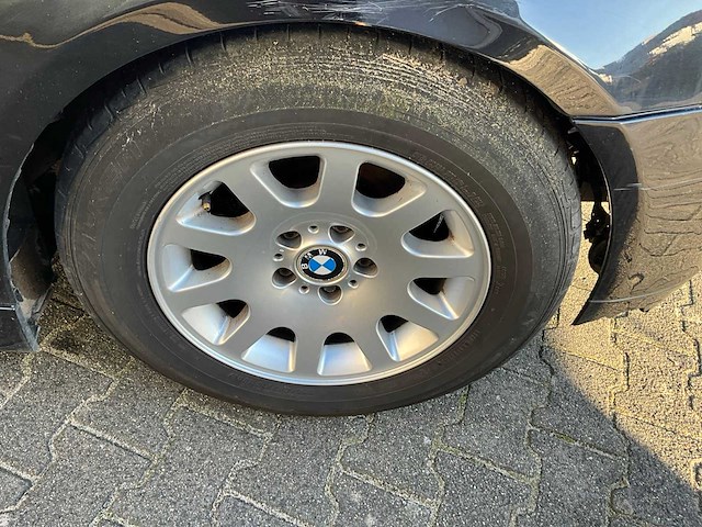 2004 bmw 525i executive personenauto - afbeelding 25 van  32