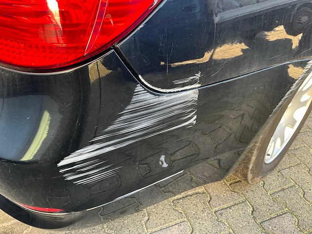 2004 bmw 525i executive personenauto - afbeelding 27 van  32