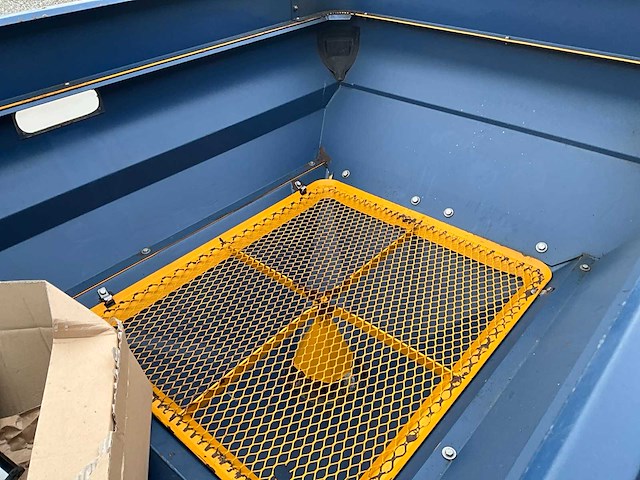 2004 bogballe m2w kunstmeststrooier - afbeelding 15 van  18