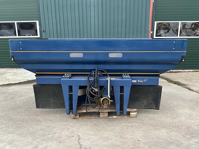 2004 bogballe m2w kunstmeststrooier - afbeelding 2 van  18