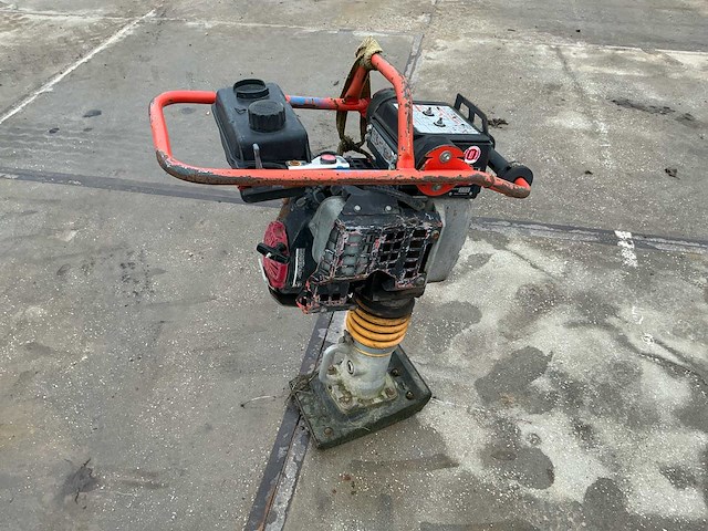 2004 bomag bt 60/4 trilstamper - afbeelding 3 van  7