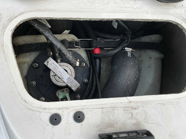 2004 brp bombardier sea.doo waterscooter met trailer - afbeelding 21 van  36