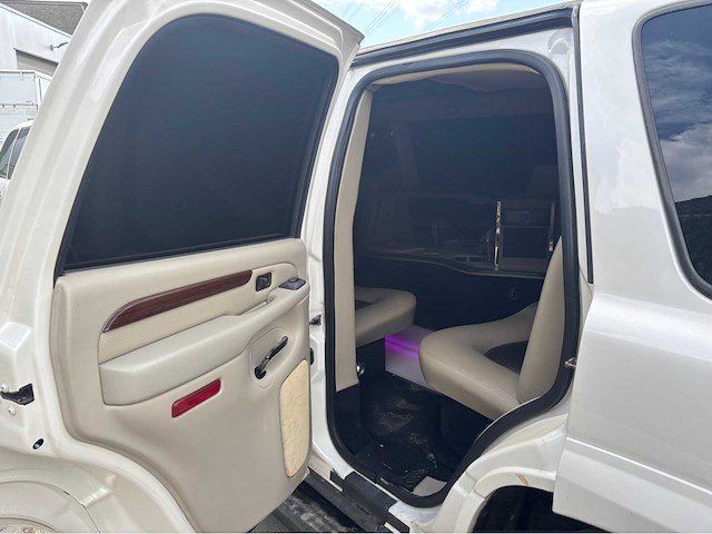 2004 cadillac escalade v8 limousine - afbeelding 49 van  71