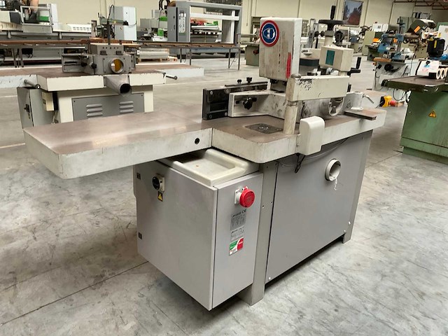 2004 casadei f 214l freesmachine - afbeelding 8 van  9