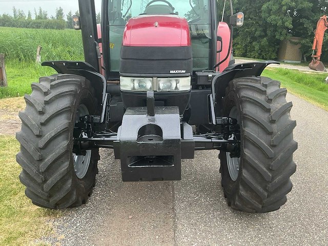 2004 case ih mxu100 vierwielaangedreven landbouwtractor - afbeelding 9 van  26