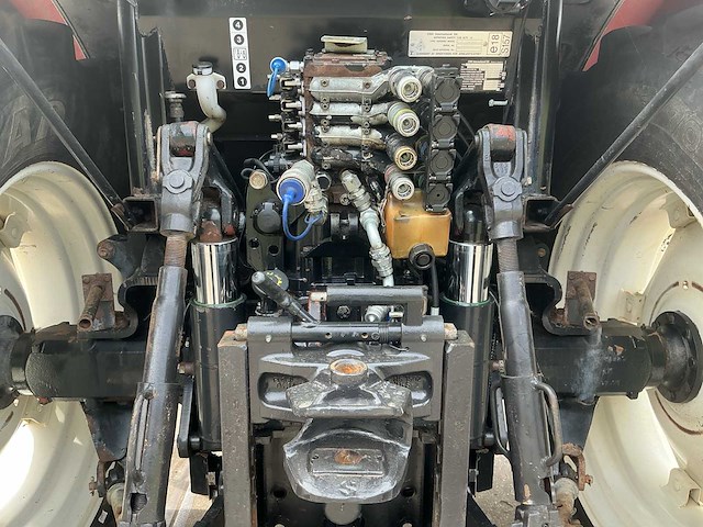 2004 case ih mxu125 vierwielaangedreven landbouwtractor - afbeelding 8 van  33