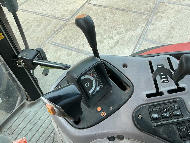 2004 case ih mxu125 vierwielaangedreven landbouwtractor - afbeelding 18 van  33