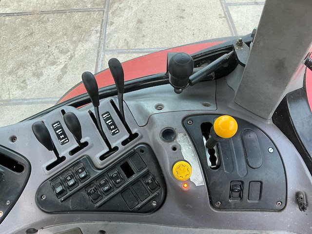 2004 case ih mxu125 vierwielaangedreven landbouwtractor - afbeelding 19 van  33