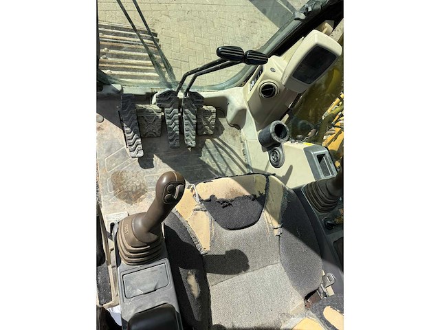 2004 caterpillar 318c rupsgraafmachine - afbeelding 2 van  16