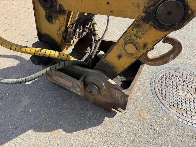 2004 caterpillar 318c rupsgraafmachine - afbeelding 9 van  19