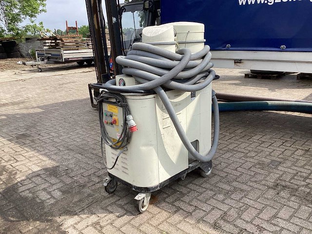 2004 cfm 3308 z22 industriële stofzuiger - afbeelding 1 van  5