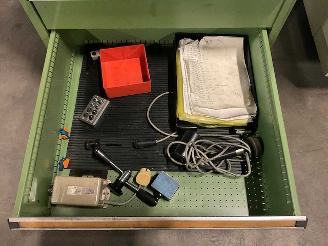 2004 charmilles roboform 23 zinkvonkmachine met gereedschap/onderdelen kast - afbeelding 21 van  29