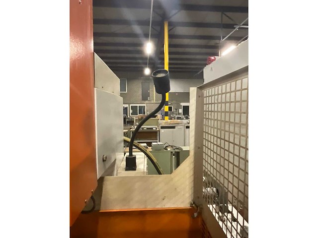 2004 charmilles roboform 23 zinkvonkmachine met gereedschap/onderdelen kast - afbeelding 25 van  29