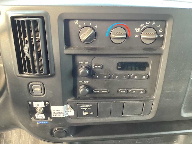 2004 chevrolet bedrijfswagen - afbeelding 13 van  17