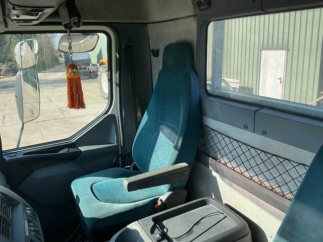 2004 daf ae45bf vrachtwagen - afbeelding 29 van  39