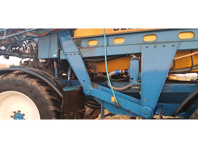 2004 delvano euro-trac zelfrijdende veldspuit - afbeelding 13 van  23