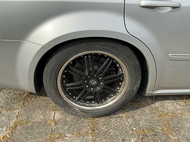 2004 dodge magnum rt station wagen personenauto - afbeelding 6 van  27