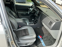 2004 dodge magnum rt station wagen personenauto - afbeelding 18 van  27