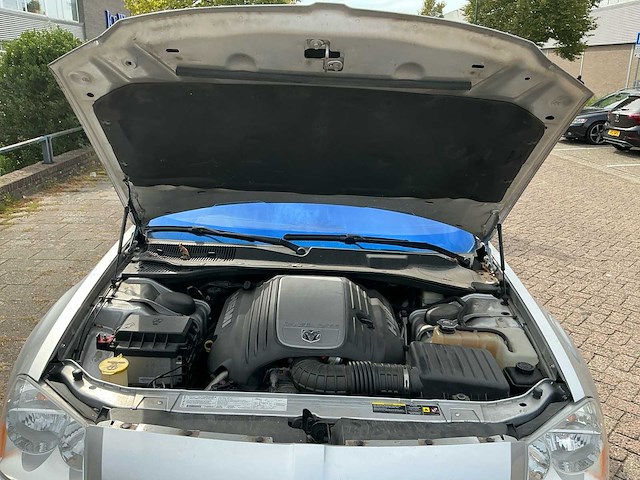 2004 dodge magnum rt station wagen personenauto - afbeelding 19 van  27