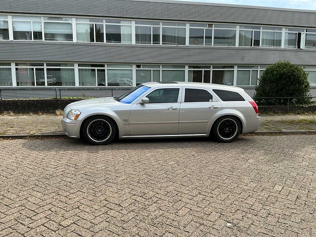 2004 dodge magnum rt station wagen personenauto - afbeelding 11 van  27