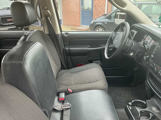 2004 dodge ram 2500 5.7 v8 bedrijfswagen 02-vtt-4 - afbeelding 12 van  37